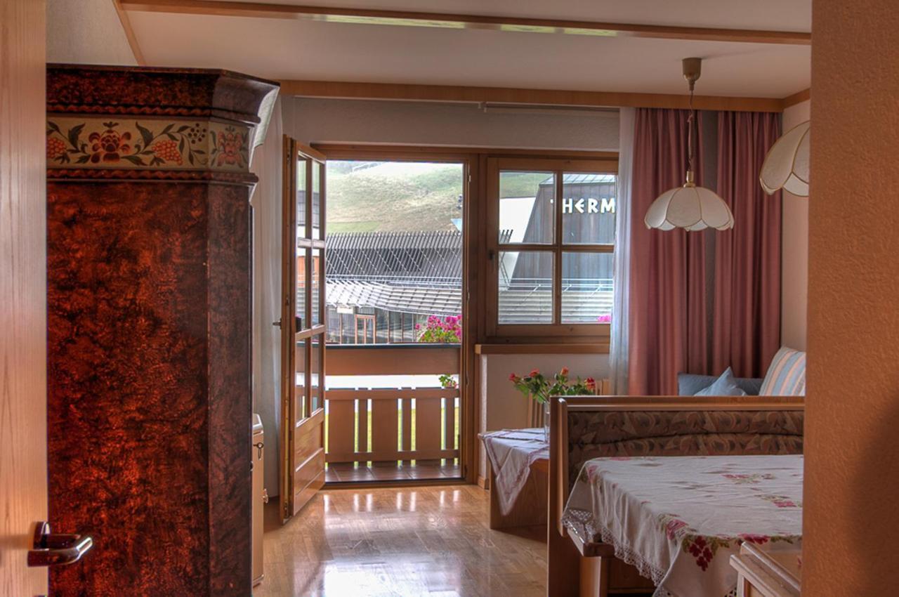 Haus am Römerbad Bad Kleinkirchheim Zimmer foto